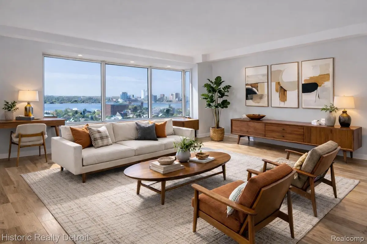 1300 E LAFAYETTE ST #1604, Detroit, MI 48207