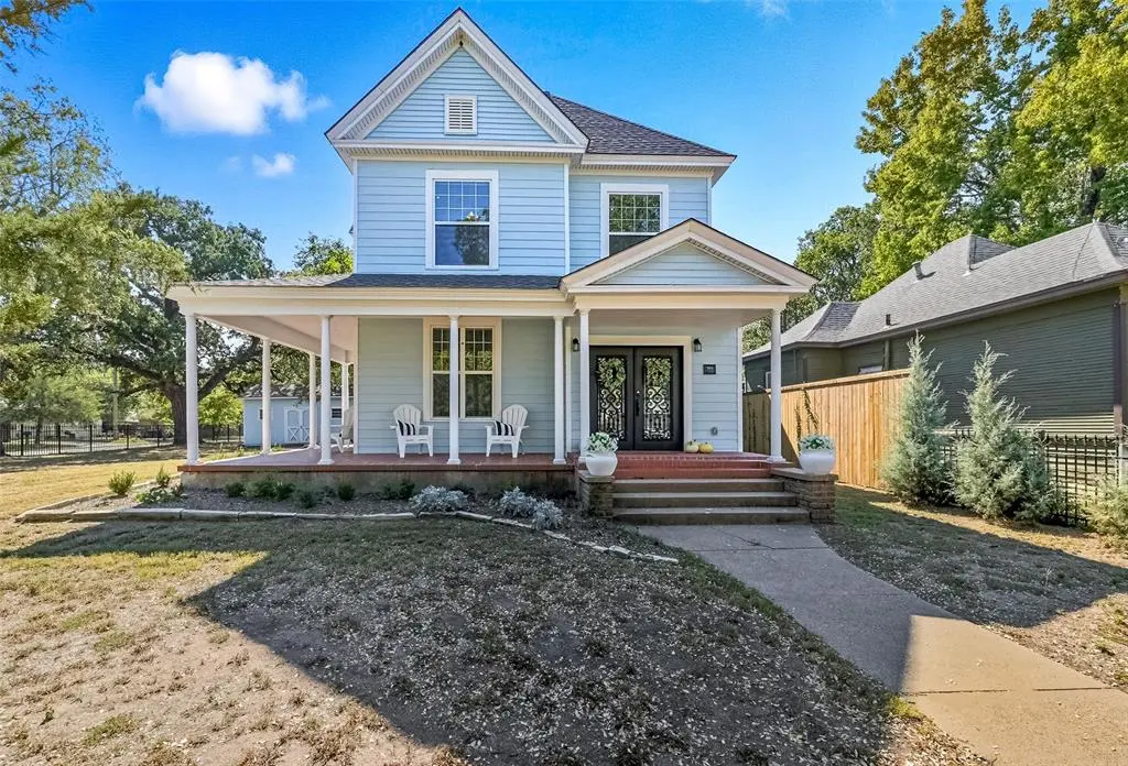 704 W Hull Street, Denison, TX 75020