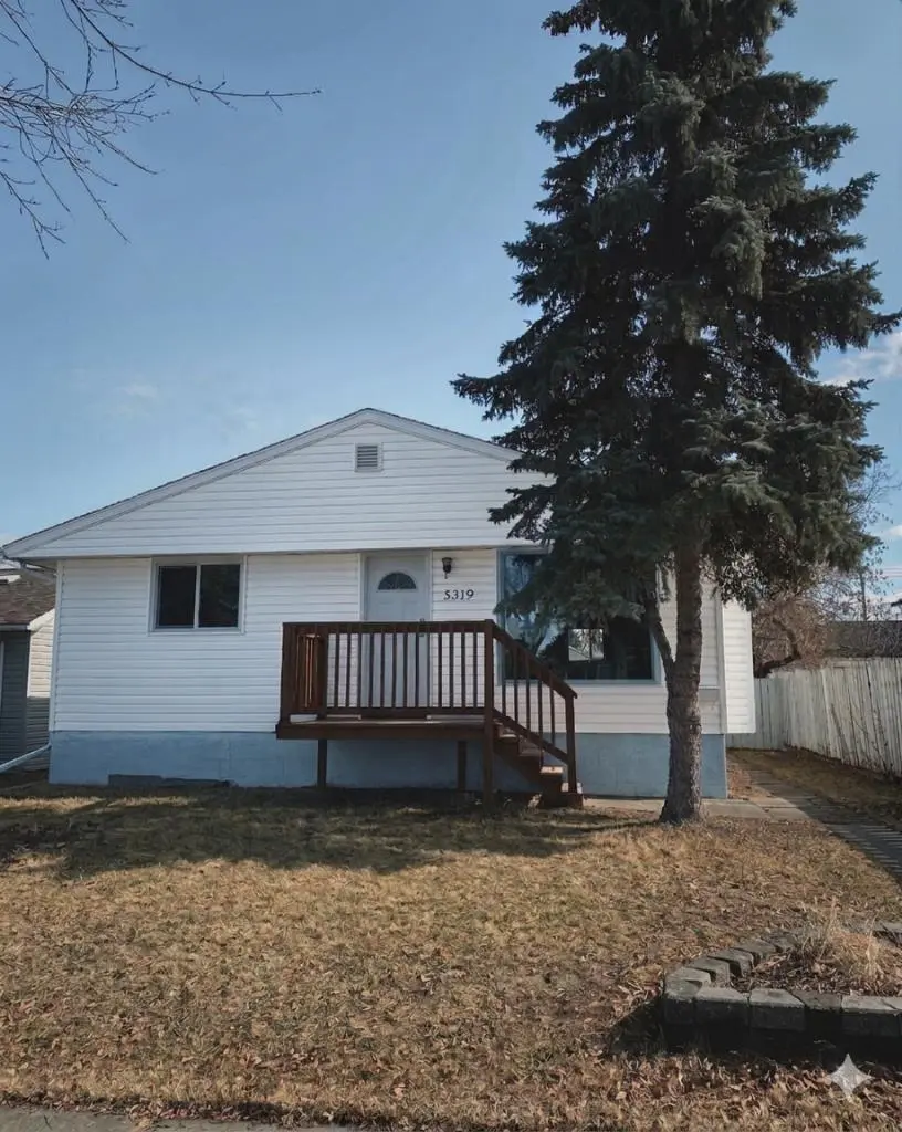 5319 55 ST, Camrose, AB T4V2B9