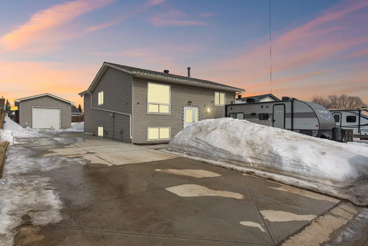 110 Parmenter CRES, Fort Mcmurray, AB T9K1L8
