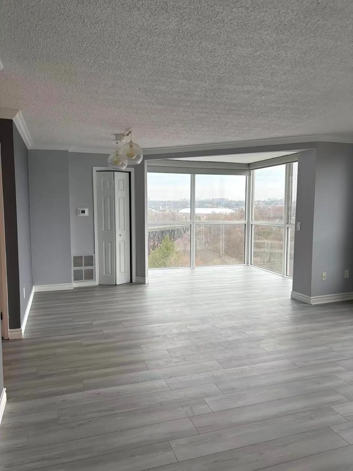 7 Concorde PL #701, Toronto C13, ON M3C 3N4