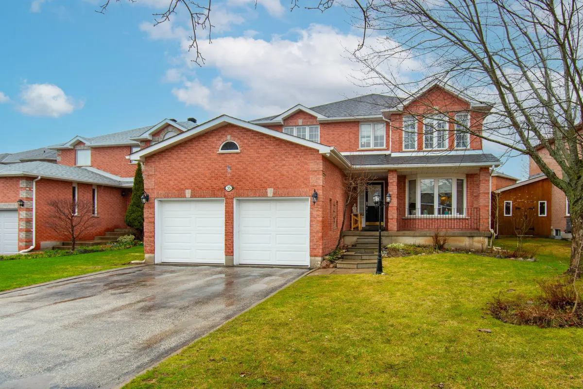 35 Raquel ST, Barrie, ON L4N 9S4