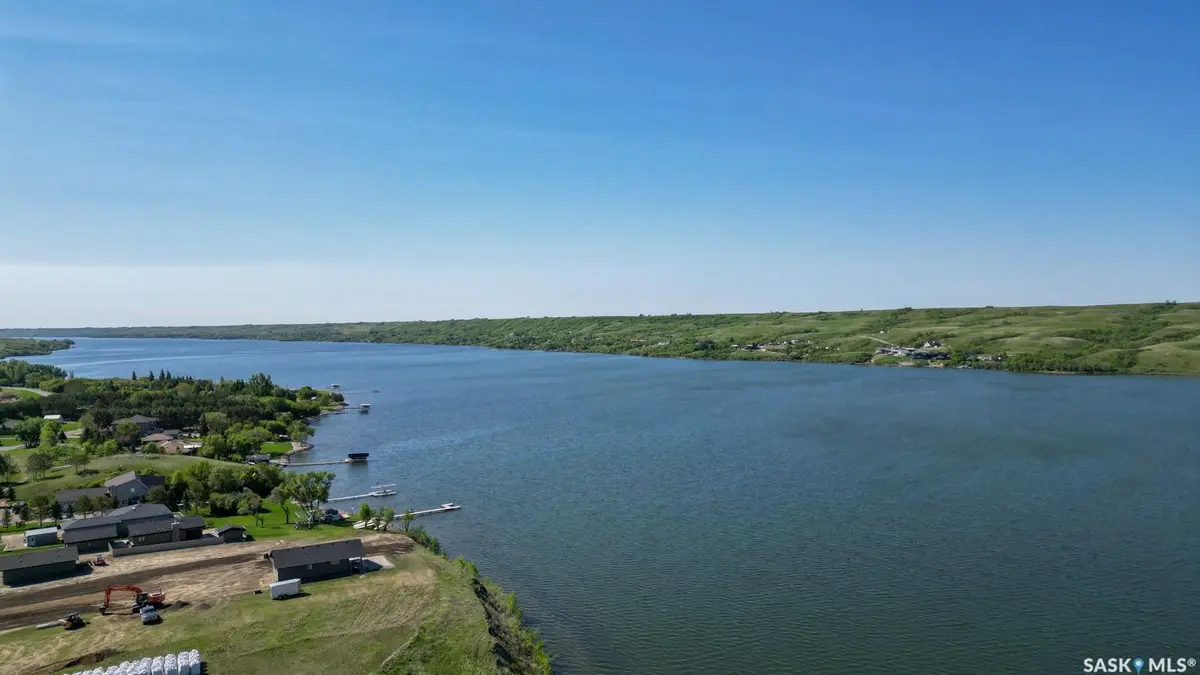 13 Sunset BOULEVARD, North Grove, SK S0G 1P0