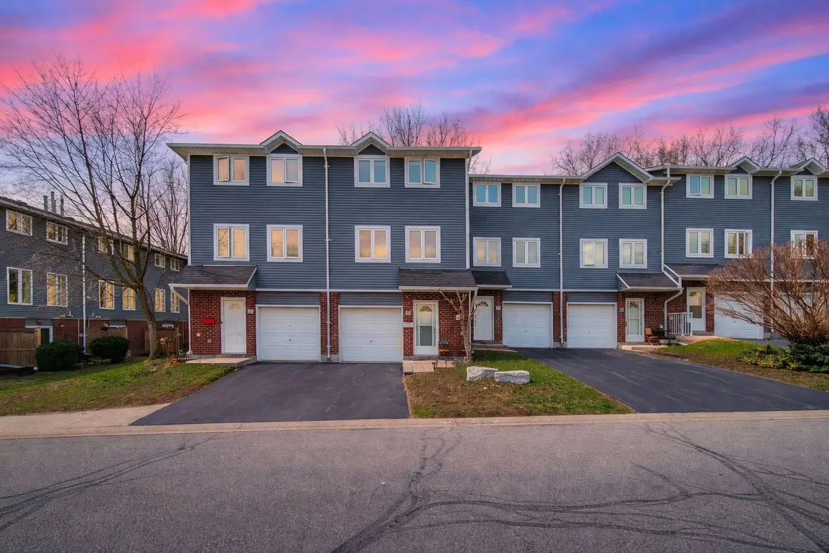 56 Harris AVE #B, Brantford, ON N3R 2E9