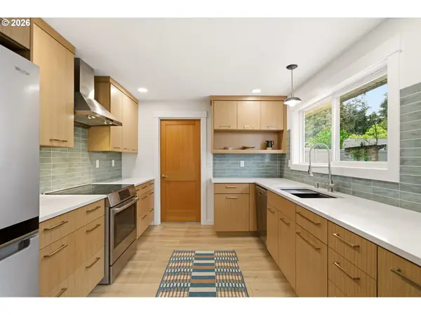 1103 SE 94TH AVE, Vancouver, WA 98664