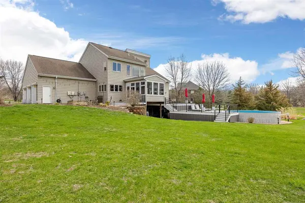 4635 Running Deer Ct NE, Iowa City, IA 52240