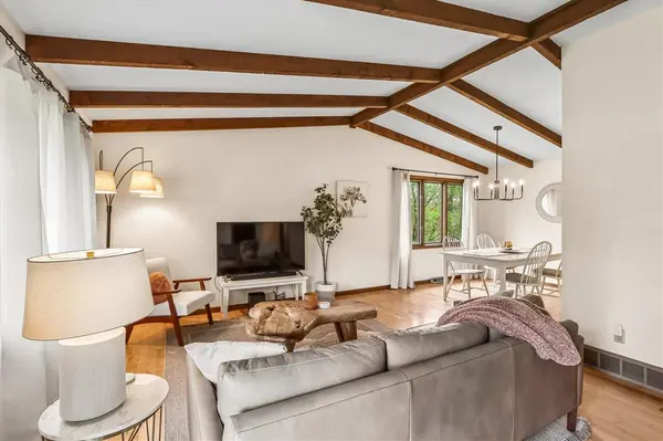 4333 Pine Ridge Trl NE, Iowa City, IA 52240