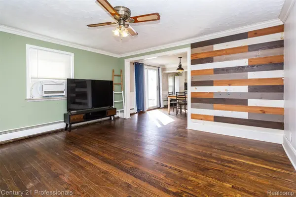 27501 Milton AVE, Warren, MI 48092