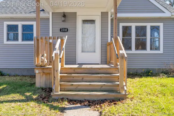 2210 Griswold ST, Port Huron, MI 48060