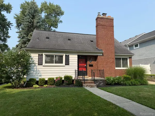 671 Coolidge RD, Birmingham, MI 48009