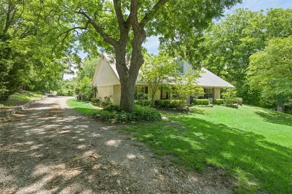 1000 Ballard Road, Van Alstyne, TX 75495