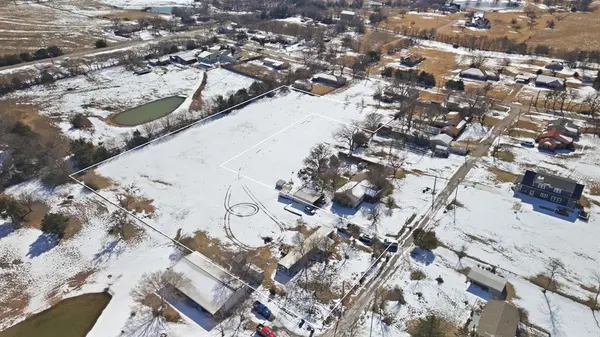 610 N 9th Street, Gunter, TX 75058