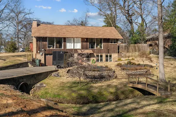 2526 Pounds Avenue, Tyler, TX 75701