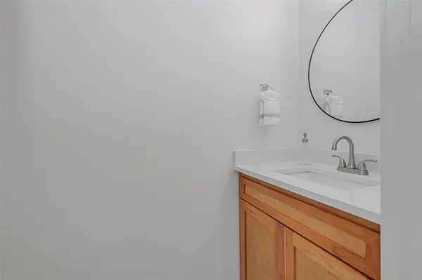 3157 N Glen Garden Drive, Fort Worth, TX 76119