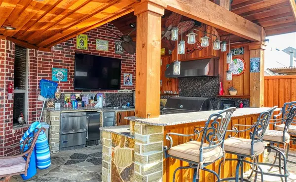 221 Chapel Hill Drive, Prosper, TX 75078