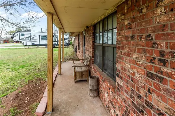 600 S Colorado Street, Whitney, TX 76692