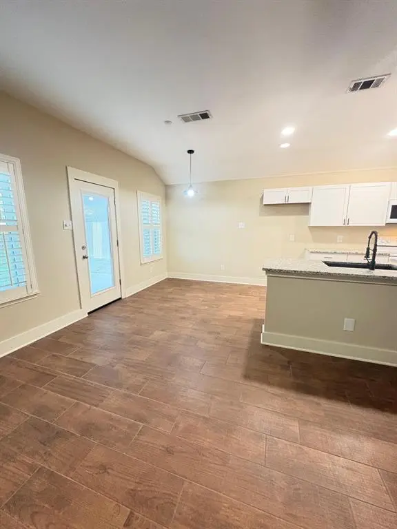 1221 Crooked Creek Court, Midlothian, TX 76065