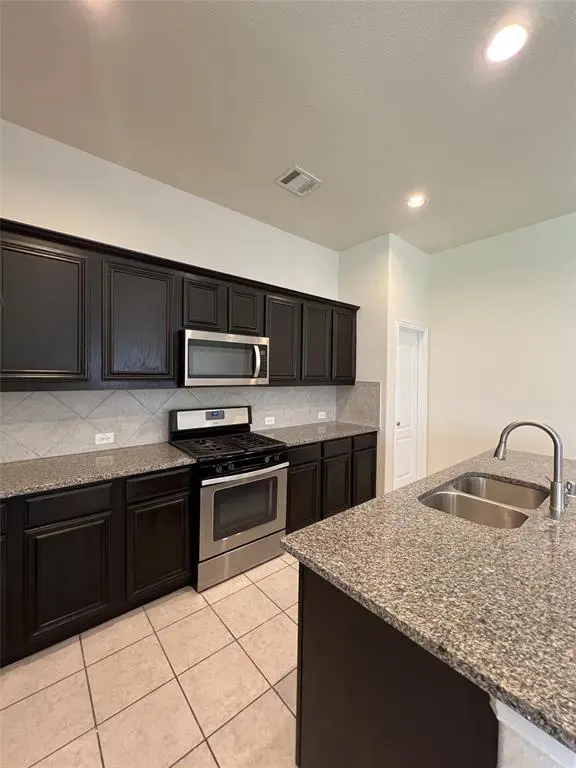 1700 Emma Pearl Lane, Little Elm, TX 75068