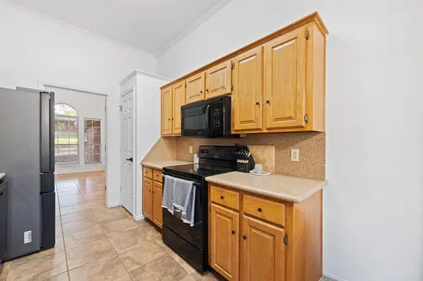 68 Delmore Drive, Hillsboro, TX 76645