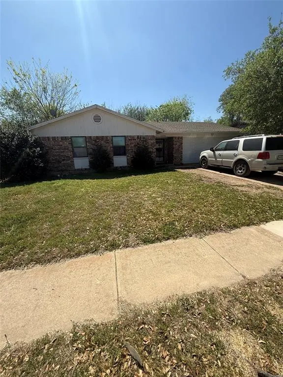 6036 Harrison Way, Watauga, TX 76148