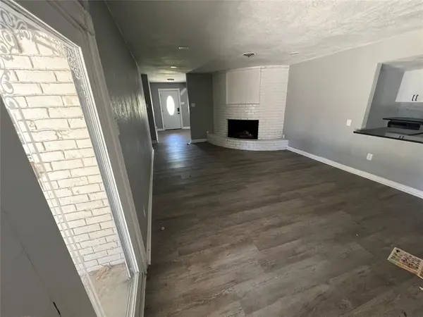 1306 Elby Street, Irving, TX 75061