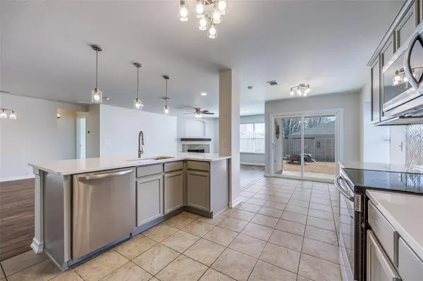 4502 Falcon Drive, Sherman, TX 75092