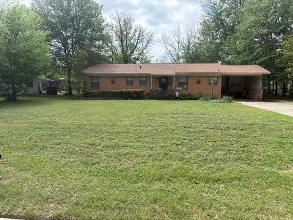 312 Radio Road, Sulphur Springs, TX 75482