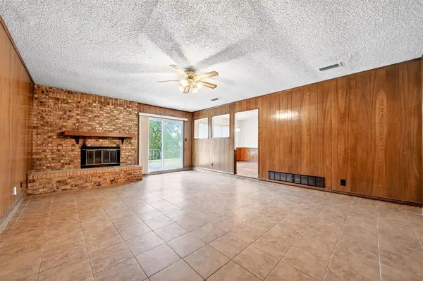 717 Steeplechase Drive, Bedford, TX 76021