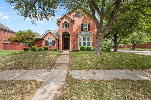 301 Andre Drive, Irving, TX 75063