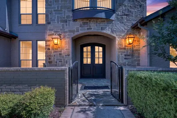 5800 Lamb Creek Drive, Fort Worth, TX 76179