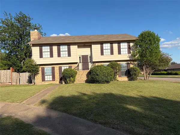 7302 Elderberry Circle, Dallas, TX 75249