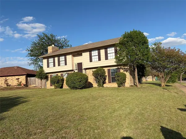 7302 Elderberry Circle, Dallas, TX 75249