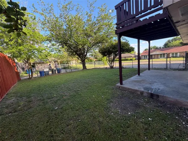 7302 Elderberry Circle, Dallas, TX 75249