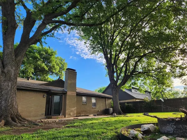 2822 Sunny Hill Lane, Farmers Branch, TX 75234