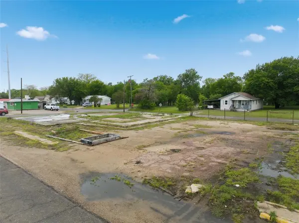 1500 New Dallas Highway, Waco, TX 76705