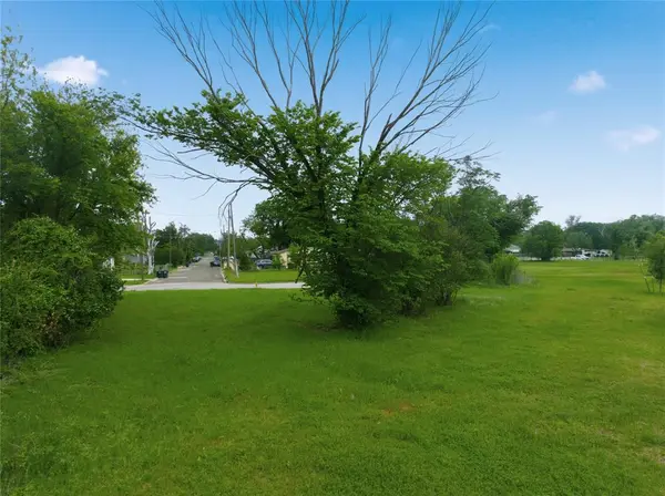 1200 State Street, Waco, TX 76704