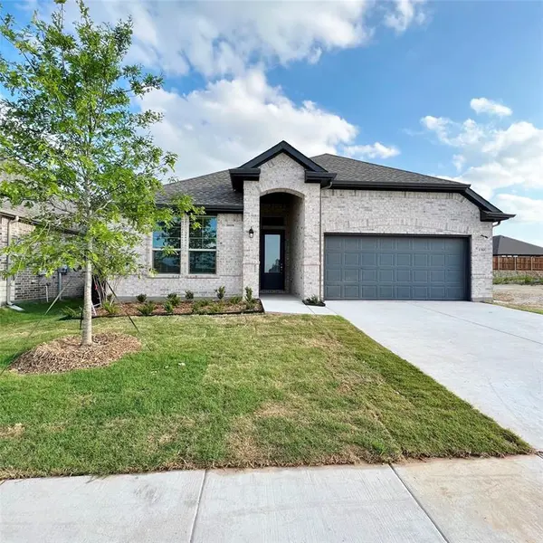 1310 Sundance Lane, Justin, TX 76247