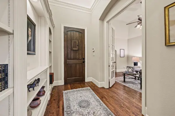 825 Creekview Lane, Colleyville, TX 76034