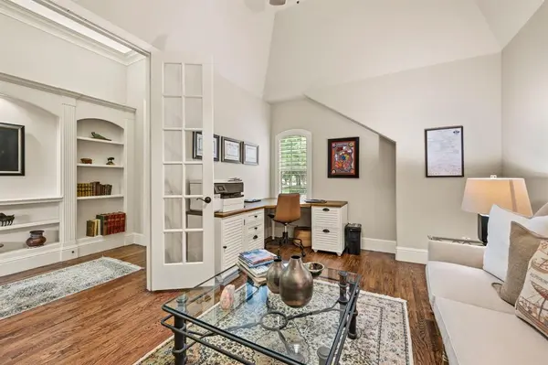 825 Creekview Lane, Colleyville, TX 76034