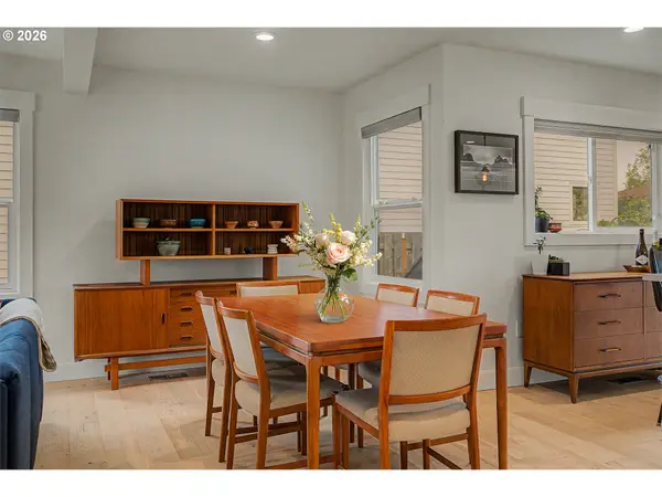 2905 SE 74TH AVE, Portland, OR 97206