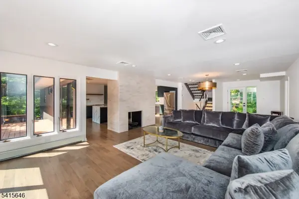 28 W Shore Rd, Mountain Lakes Boro, NJ 07046