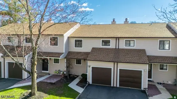 5 Lily Ct, Edison Twp., NJ 08820