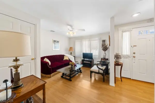 932 Beatrice Pkwy, Edison Twp., NJ 08820