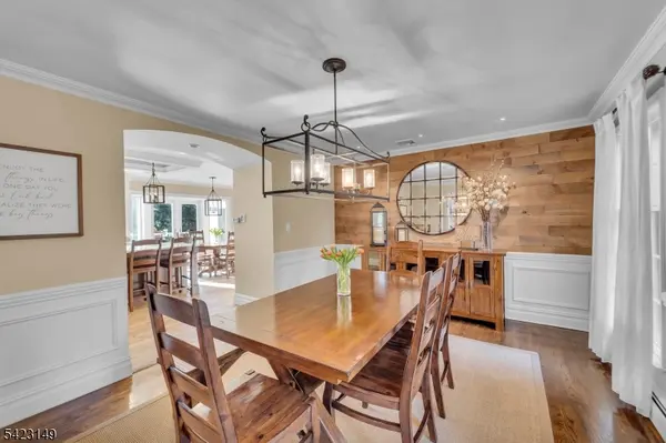 7 Jean Ct, Old Tappan Boro, NJ 07675