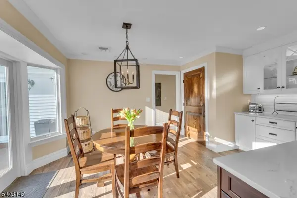 7 Jean Ct, Old Tappan Boro, NJ 07675