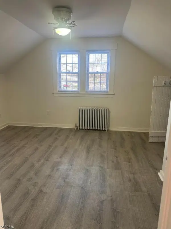 84 WASHINGTON AVE, Hawthorne Boro, NJ 07506