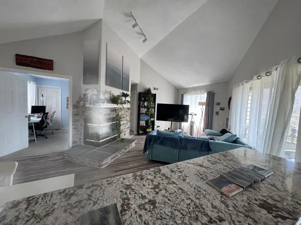 11 Windsor Ct #11, Hardyston Twp., NJ 07419