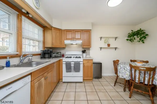 4 Cardinal Ln #1, Hillsborough Twp., NJ 08844