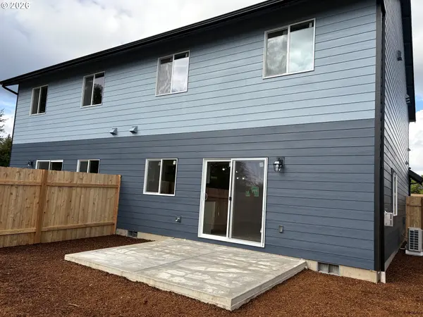 1542 BARN ST, Woodburn, OR 97071