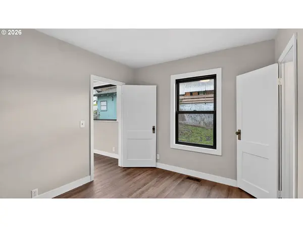 504 S 3RD ST, Springfield, OR 97477